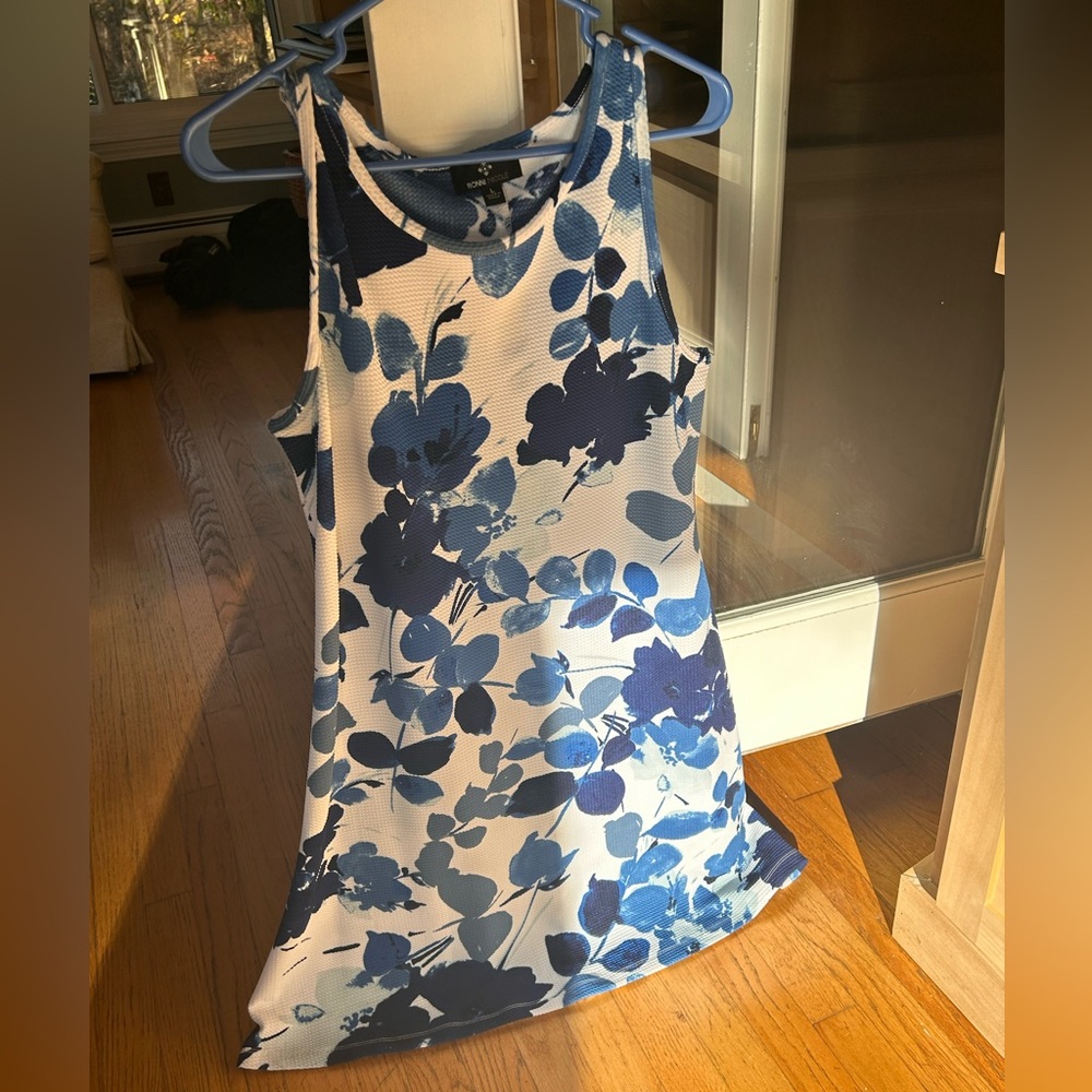 Ronni Nicole white and blue floral dress, Size L
